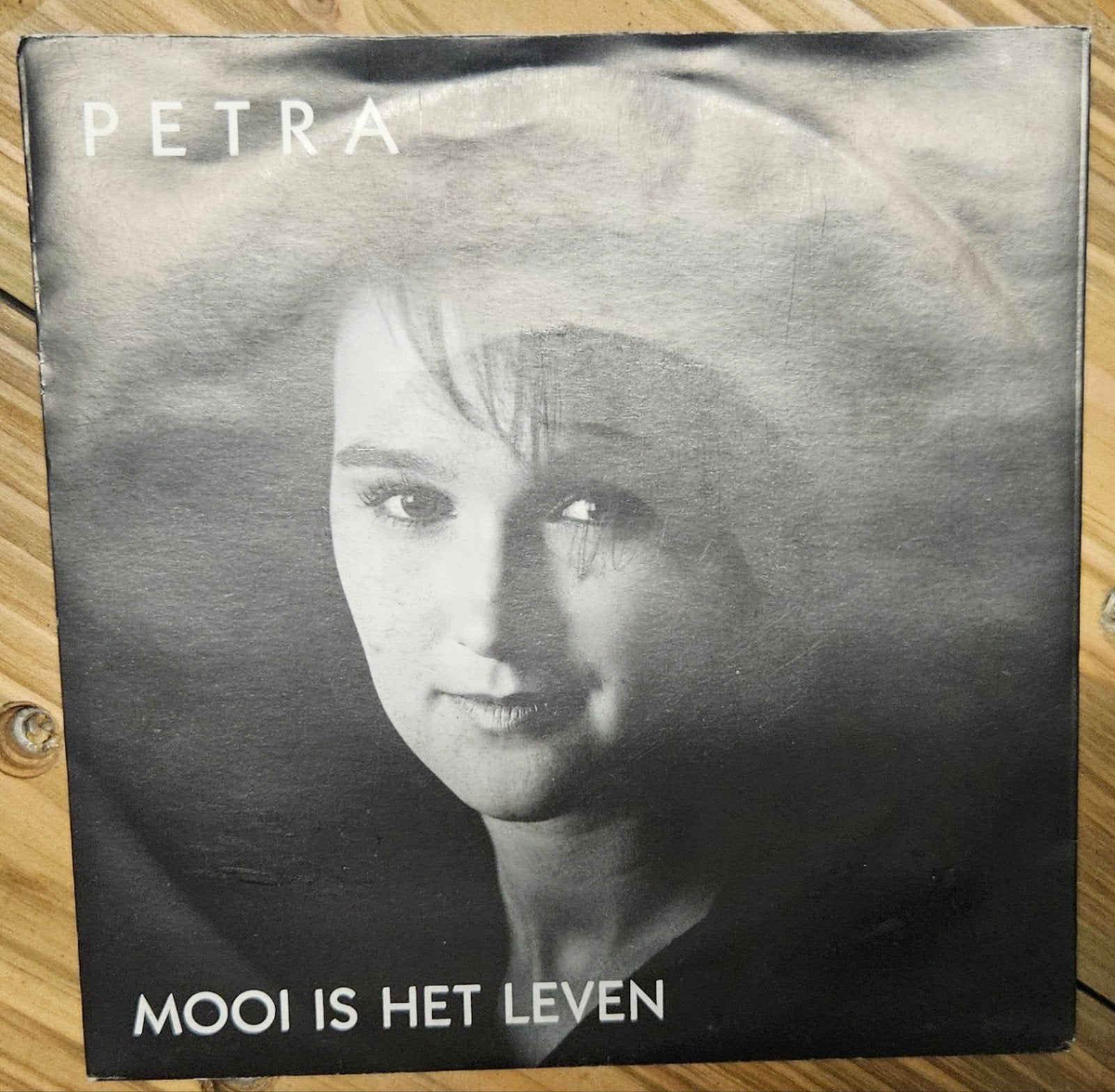 Petra 1991 La vie est belle, Enlèvement ou Envoi