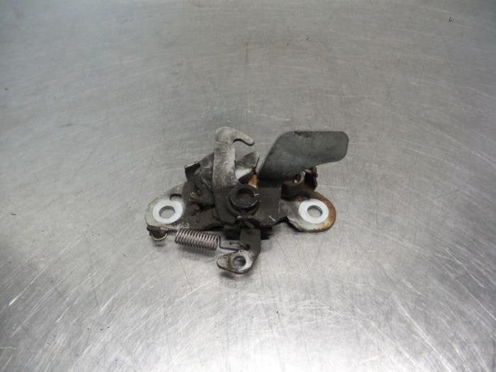 Slotmechaniek Motorkap van een Peugeot 206, Gebruikt, -, -, Ophalen of Verzenden