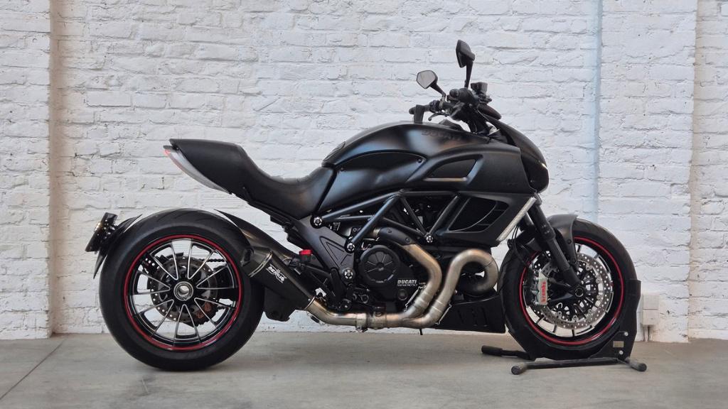 Ducati Diavel 1200 ABS @motomobilia, Permis Moto A, Entreprise, Plus de 35 kW, 2 cylindres