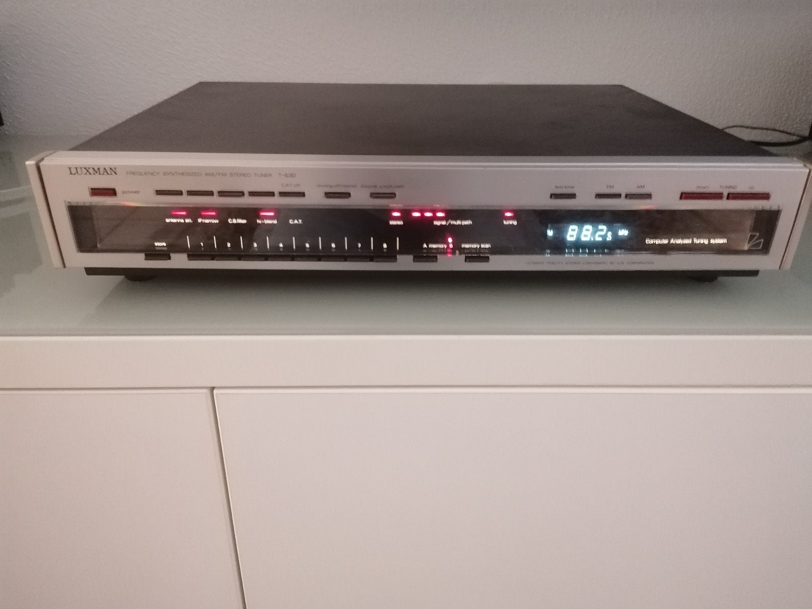 Luxman T-530, tuner, near mint conditie, Audio, Tv en Foto, Ophalen, Zo goed als nieuw