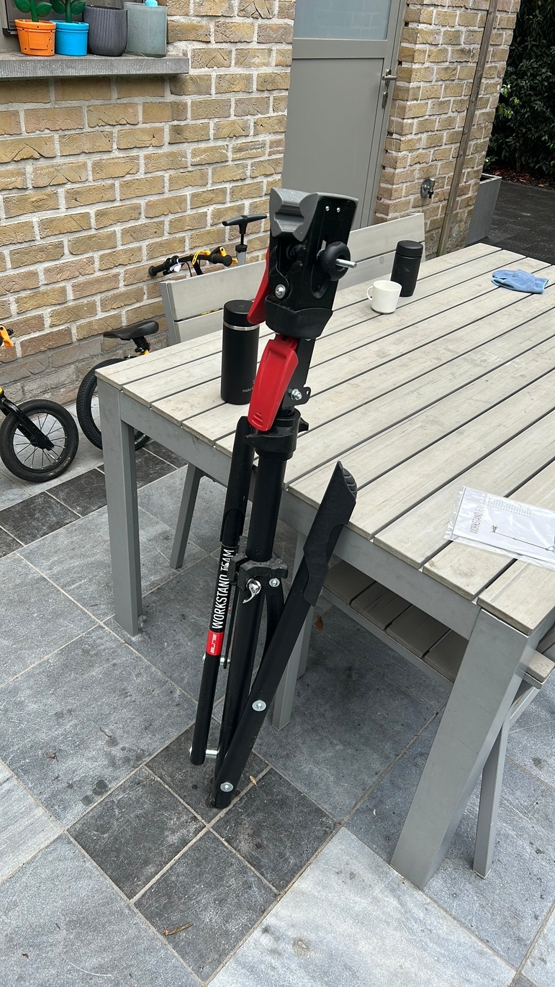 Elite workstand team, Ophalen, Zo goed als nieuw