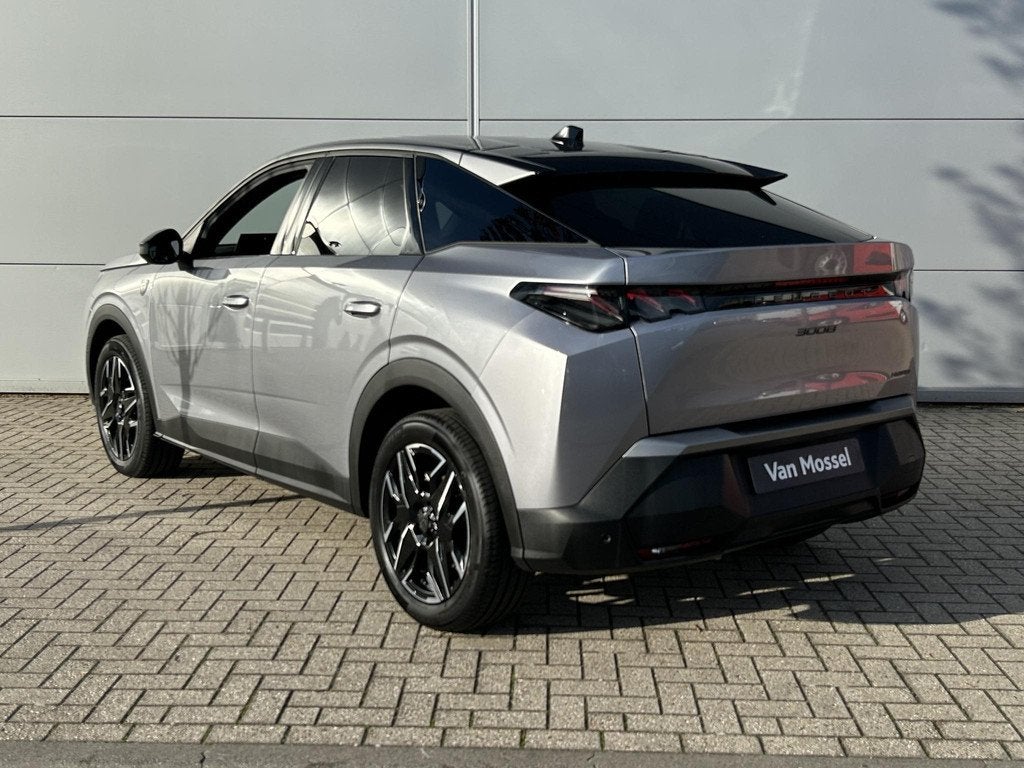 Peugeot 3008 e-3008 210 GT (automatique), Autos, Peugeot, 526 km, Argent ou Gris, Achat, https://public.car-pass.be/vhr/00a26e68-ff32-45f3-ba65-a0475cda1ef2