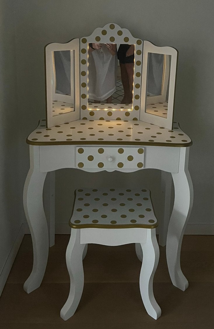 Make-uptafeltje wit met gouden bolletjes, Huis en Inrichting, Ophalen, Zo goed als nieuw