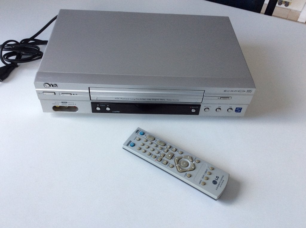Videorecorder LG  + afstandsbediening, Ophalen of Verzenden, Gebruikt, VHS-speler of -recorder