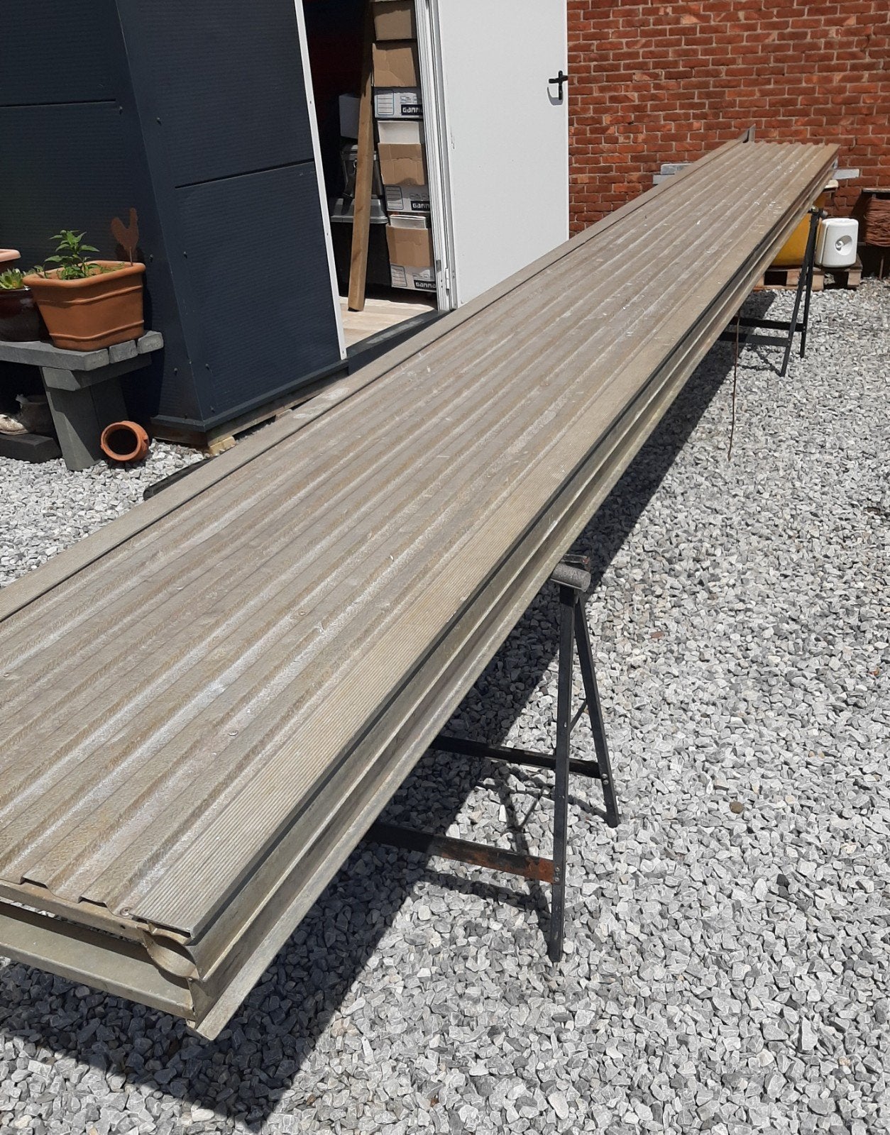 Aluminium loopbrug, Ophalen