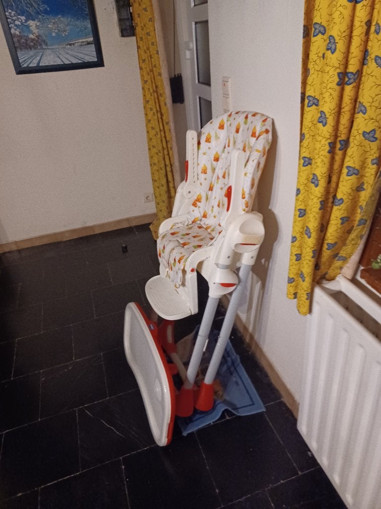 Chaise bébé Chicco, Enfants & Bébés, Enlèvement, Utilisé, Chaise pliante, Plateau amovible