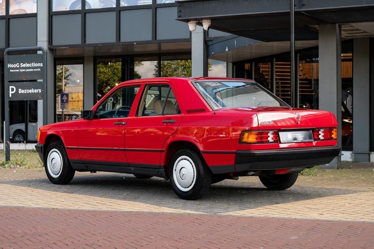 Mercedes-Benz 190 190 D (bj 1984, automaat), Auto's, Oldtimers, Automaat, 4 deurs, Stof, Beige