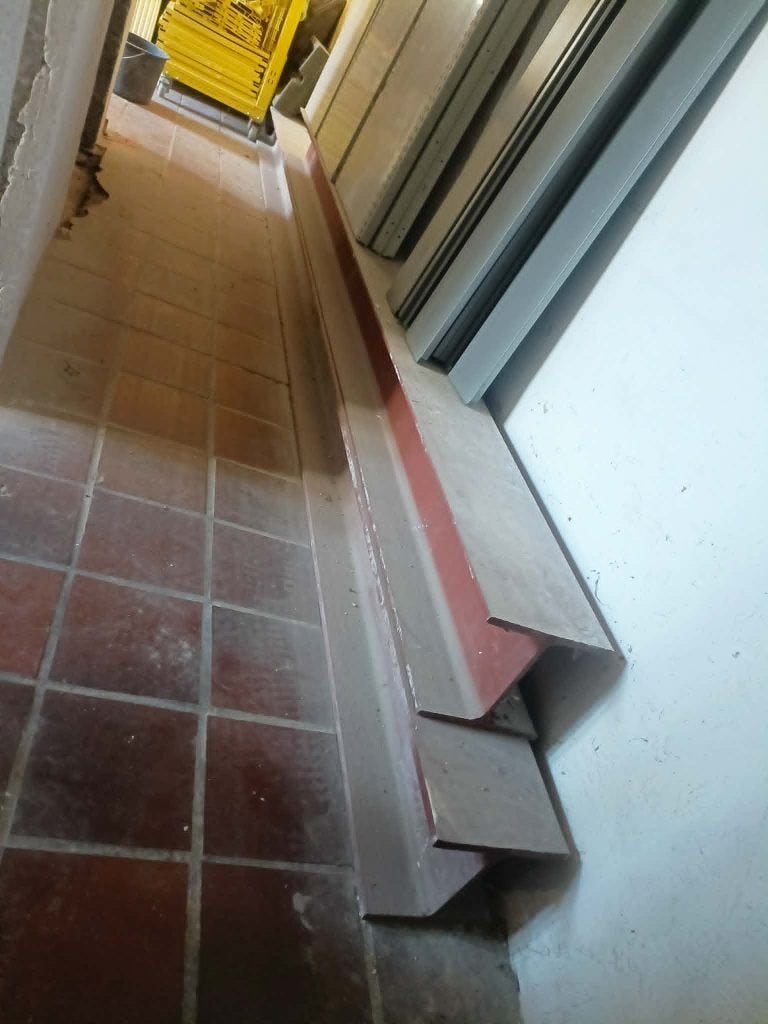 2 Poutrelles H200 neuves – 440 cm + 300 cm – Jamais placées, Enlèvement, Neuf, Fer