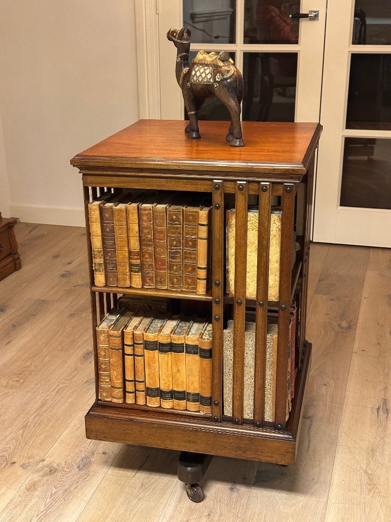 Antieke mahonie boekenmolen, Ophalen of Verzenden