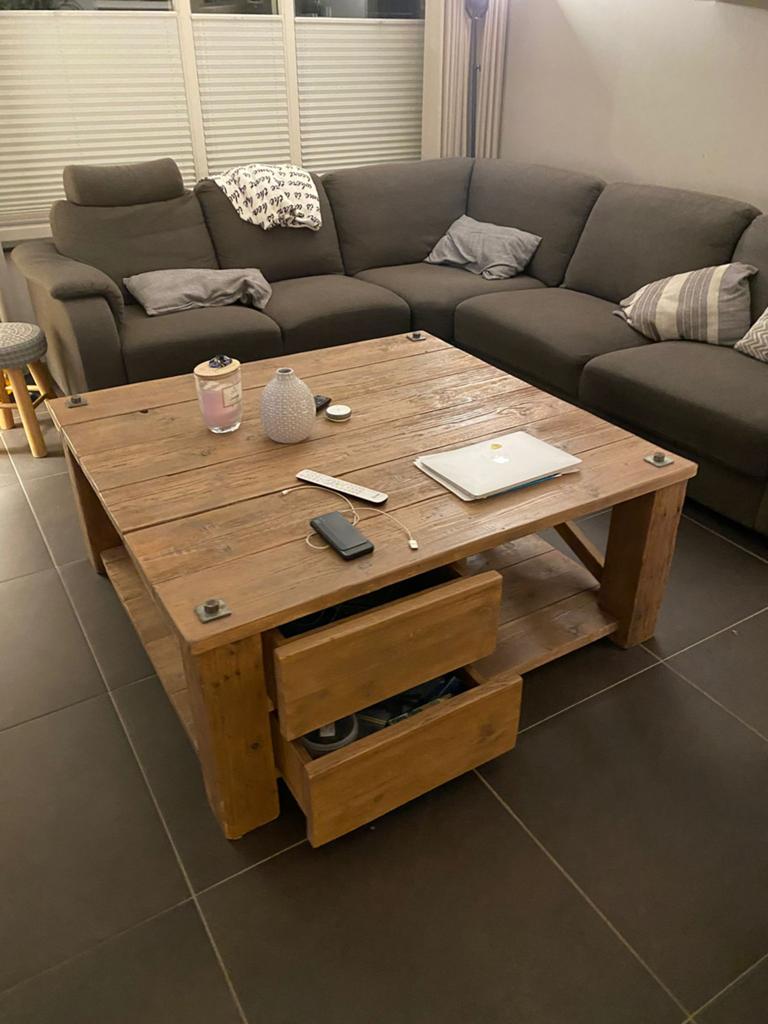 Houten salon tafel 115x 120  x 50 cm, Huis en Inrichting, Tafels | Salontafels, Ophalen, Zo goed als nieuw, Vierkant