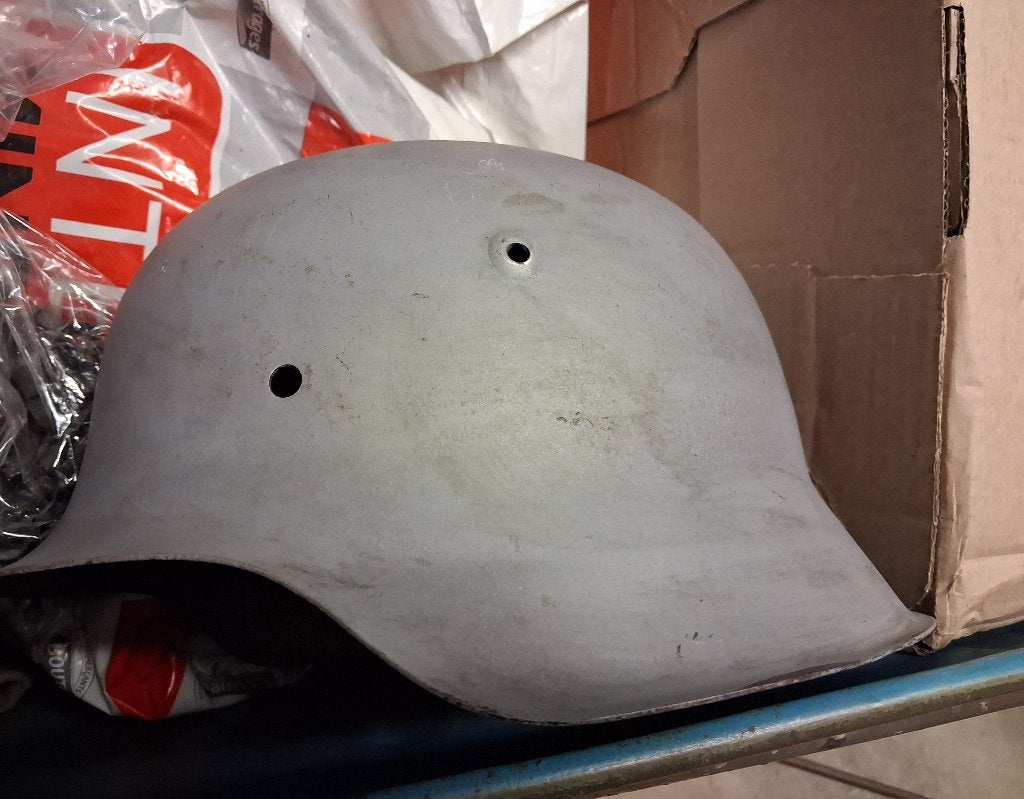 M42 Duitse helm uit de Tweede Wereldoorlog, Verzamelen, Militaria | Tweede Wereldoorlog, Ophalen of Verzenden