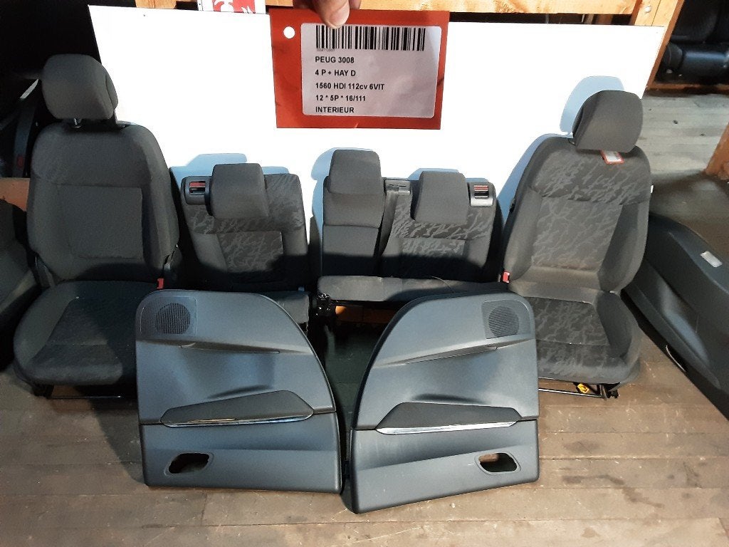 INTERIEUR COMPLET Peugeot 3008 I (0U / HU) (8846KA), Mevr. I. Hauben, Utilisé, Rue de l'Espoir 34 34
4030  GRIVEGNÉE, BE, Info@Collignon.be