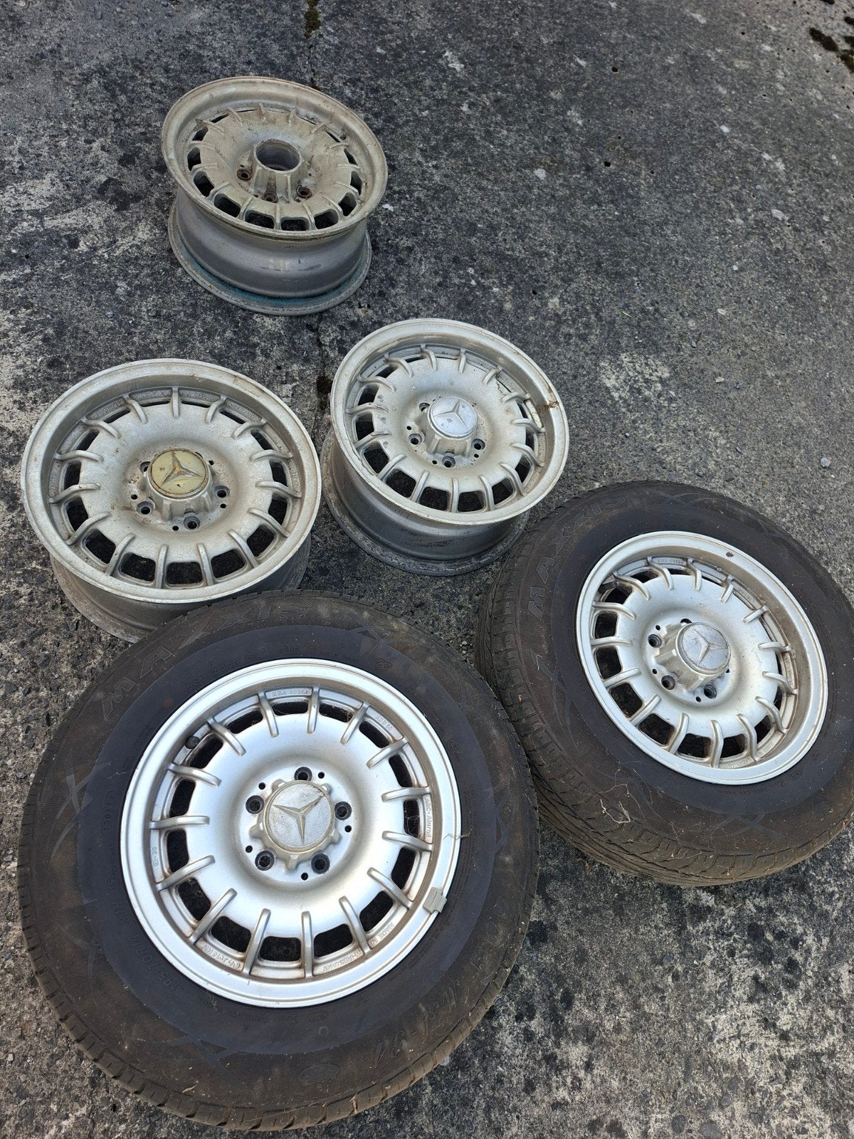 Mercedes 5 jantes barock 6,5x14 + ecrous, Ophalen