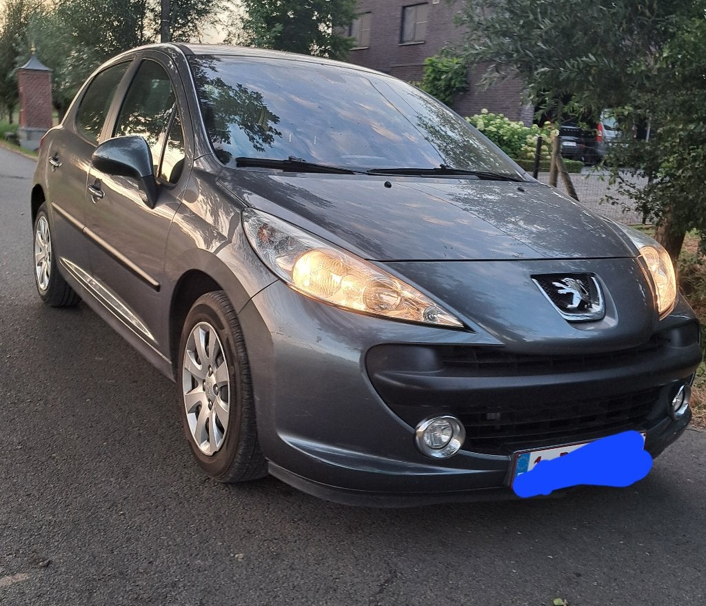 Peugeot 207, Voorwielaandrijving, Stof, Handgeschakeld, 5 deurs