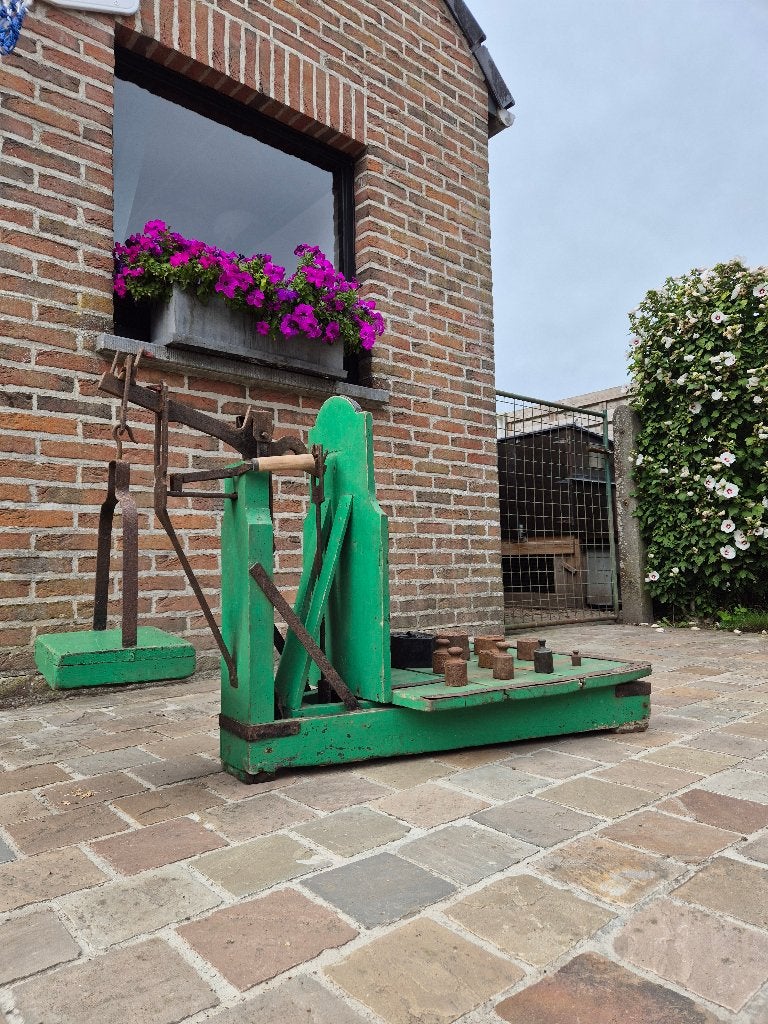 Bascule/weegschaal met gewichten, Ophalen