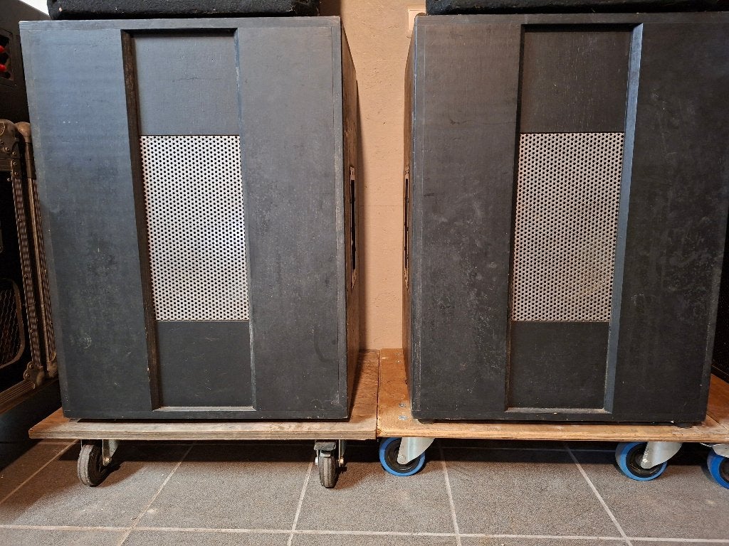 2st baskast / subwoofer, TV, Hi-fi & Vidéo, Enceintes, Enlèvement, Utilisé, Subwoofer, Autres marques