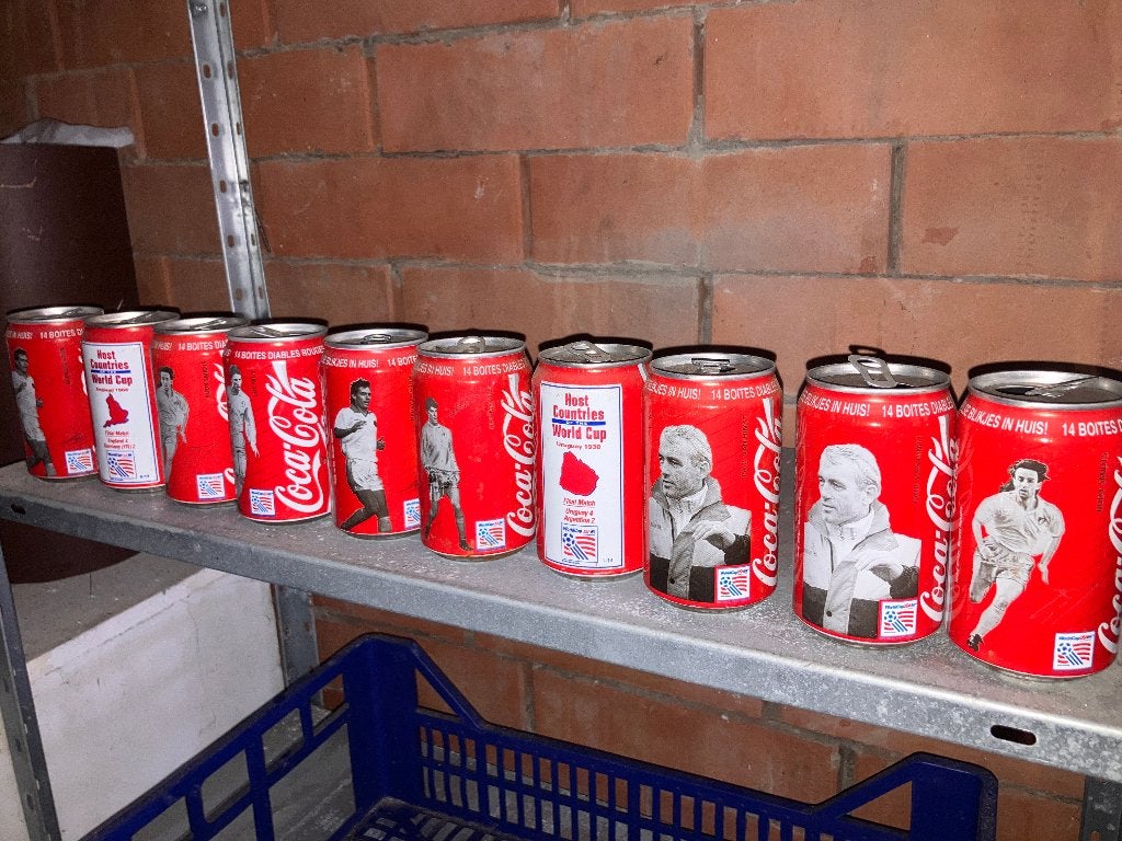 28 Coca-Cola blikjes 1994 - Rode Duivels editie, Ophalen of Verzenden, Gebruikt, Verpakking