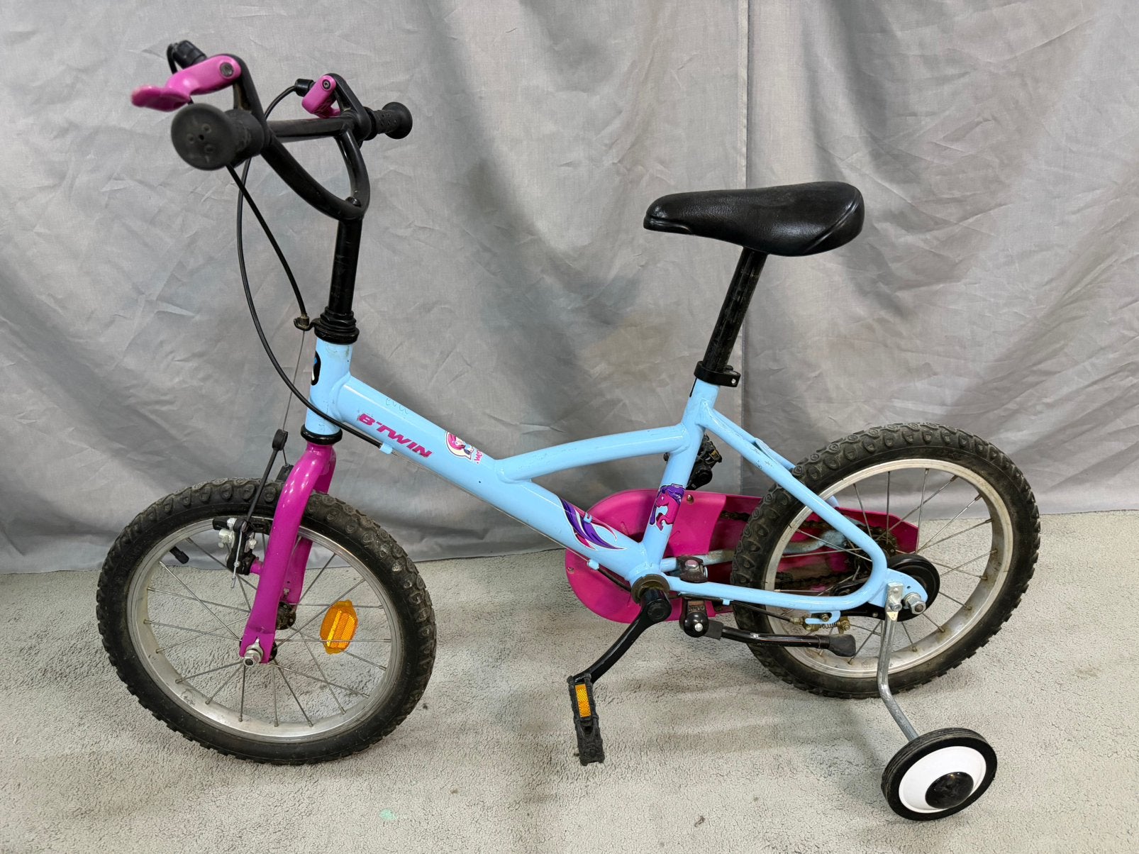 Btwin 16 inch kinderfiets met 4 wielen, Fietsen en Brommers, Ophalen