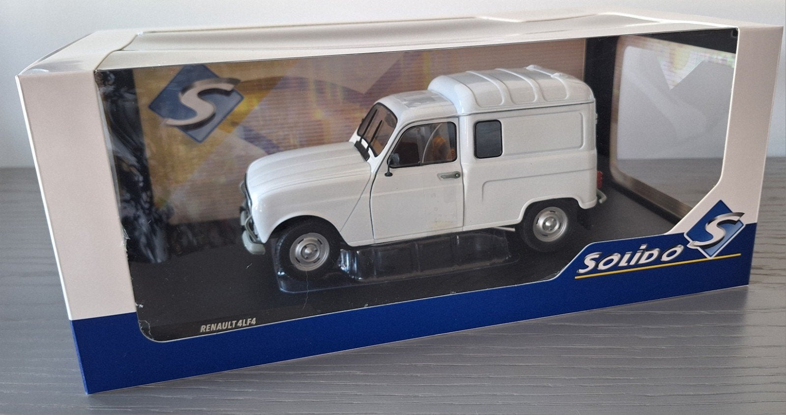 Renault 4L F4 Solido 1:18 neuve, Enlèvement ou Envoi, Neuf, Voiture, Solido
