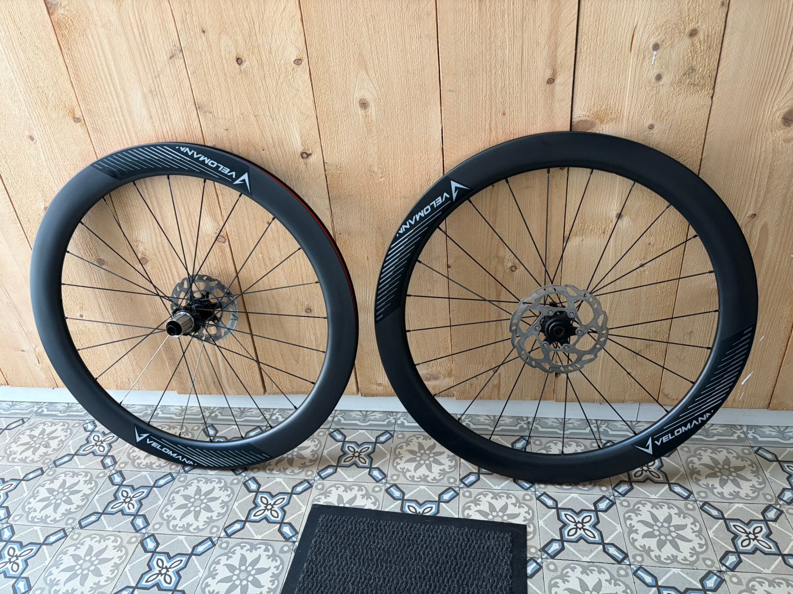 Roue Vision 55 carbone ( velomann ), Vélos & Vélomoteurs, Enlèvement, Comme neuf, Roue, Carbone