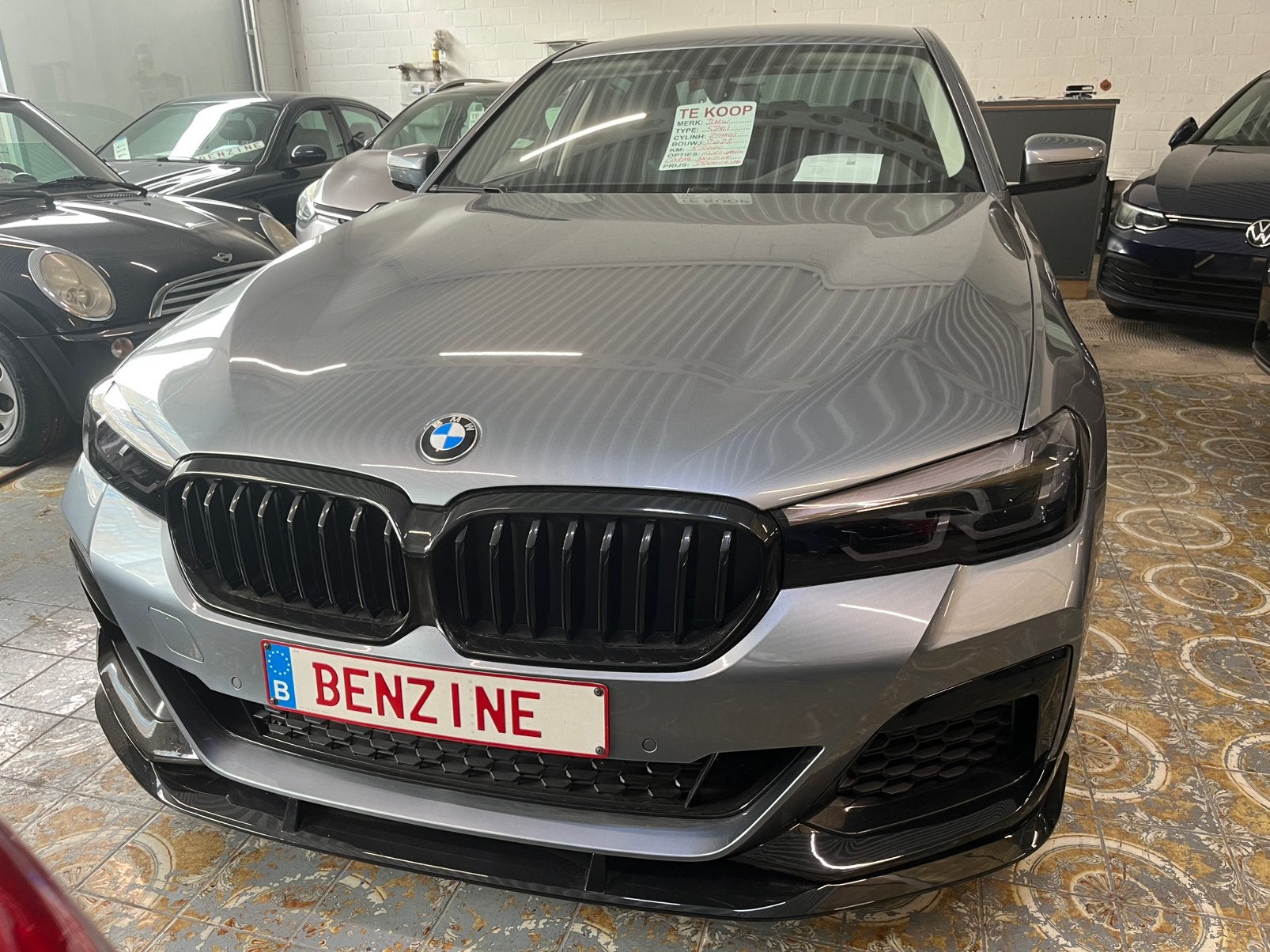 Bmw 520 i, Autos, Cuir, Argent ou Gris, 4 portes, Entreprise