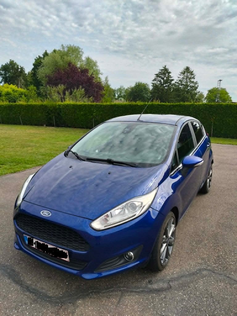 Ford Fiesta 1.0 74kw -100 pk 2015, Auto's, Ford, Euro 5, Stof, Blauw, 5 deurs