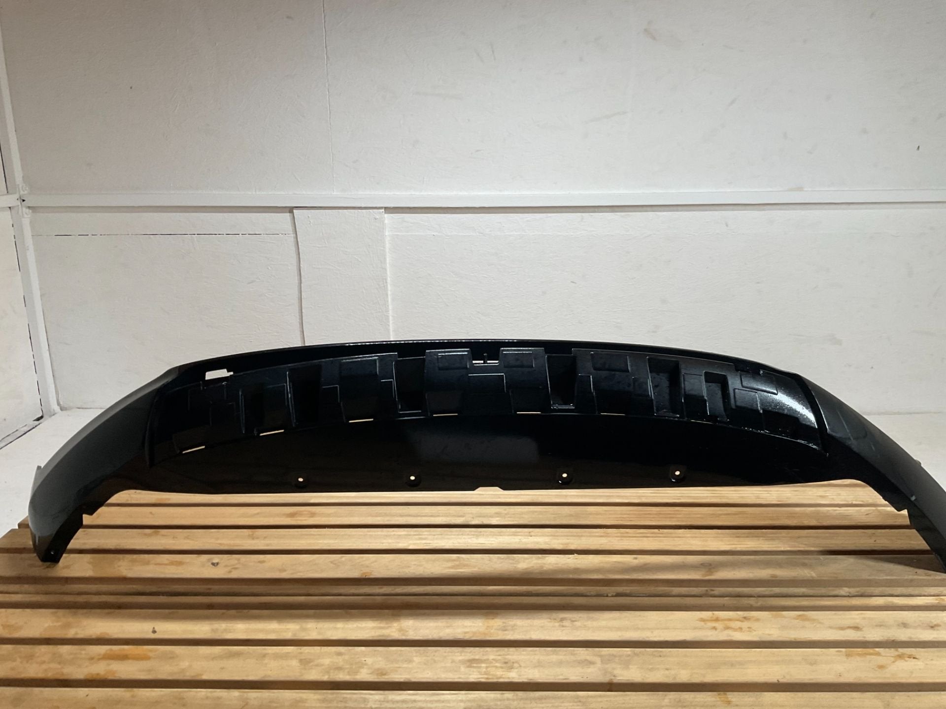 L vre de pare-chocs Volvo XC40 2017 314493401 Spoiler de l v, Gunnar Engellaus vag 8
405 31  Gothenburg, SE, Pare-chocs, Info@volvocars.com