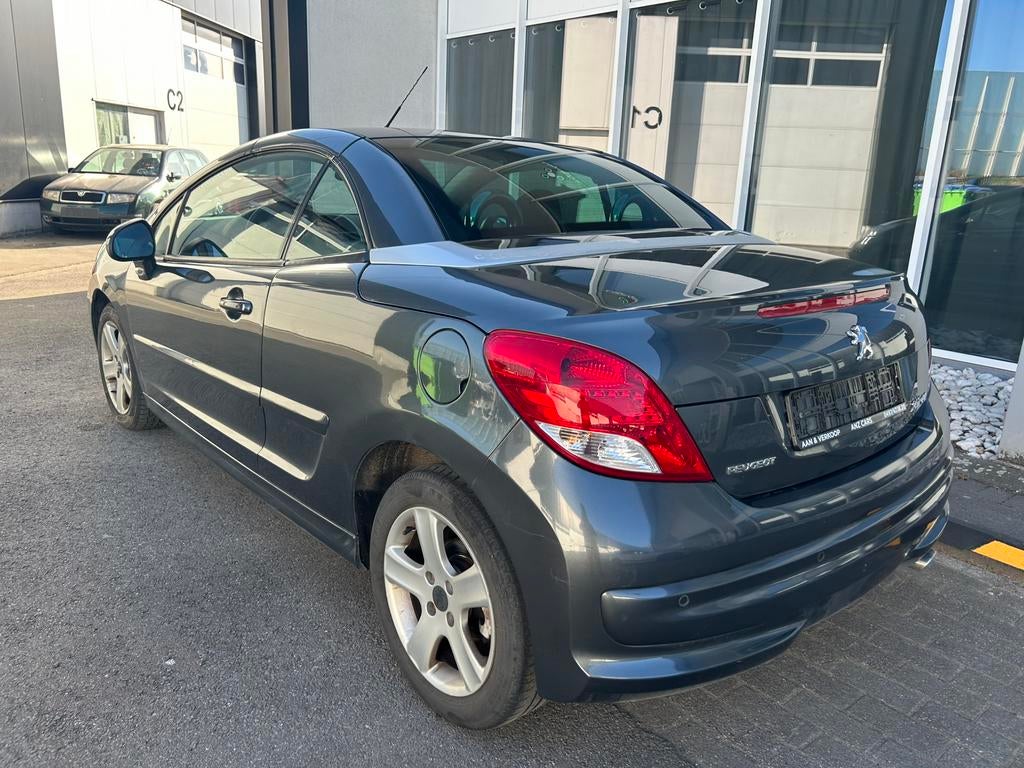 Peugeot 207cc 1.6 HDI Cabrio in goede staat, Euro 5, Stof, Parkeersensor, Zwart