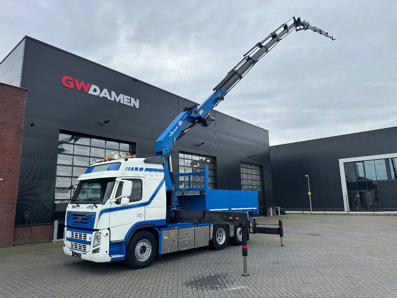 Volvo FM 420 6x2 Tractor unit / SZM HMF 4720 + Flyjib ,winch, Autos, Camions, Cuir, Euro 5, Achat, 420 ch