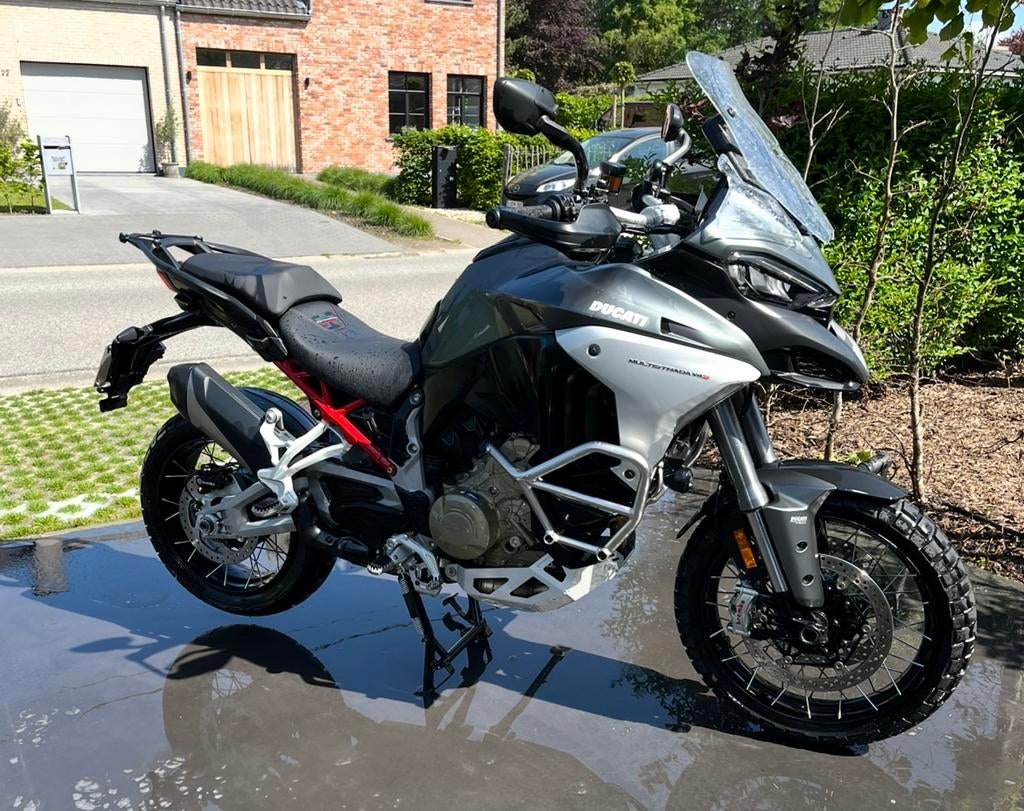 Ducati Multistrada V4S Radar, Motoren, 4 cilinders, Particulier, Toermotor, Handgeschakeld
