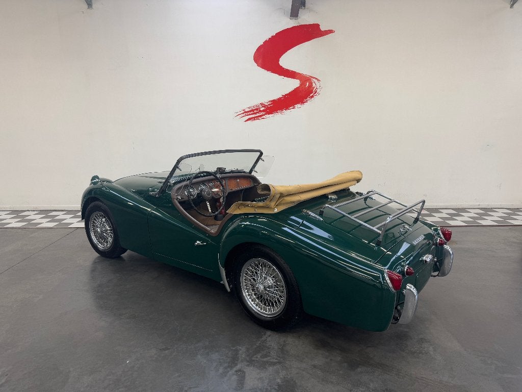 TRIUMPH TR3 SMALL MOUTH _ Old Timer, Autos, Cuir, Achat, Beige, Entreprise