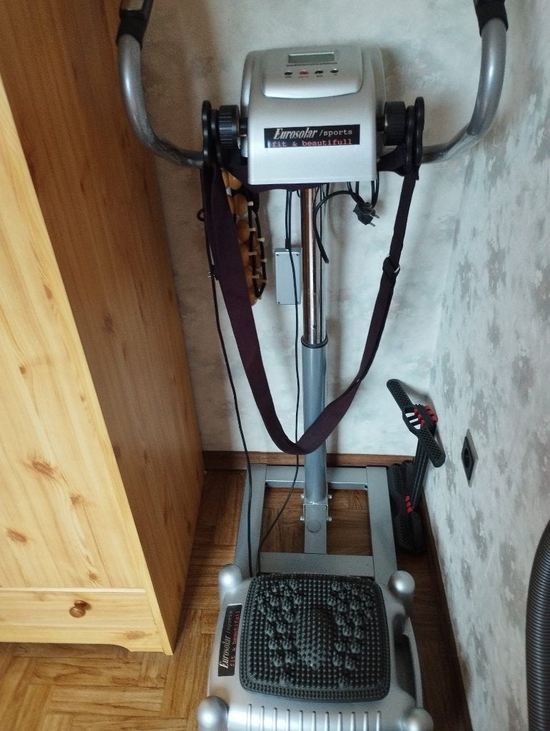 Powerplate in zeer goede staat met massageband, Ophalen, Zo goed als nieuw, Trilplaat