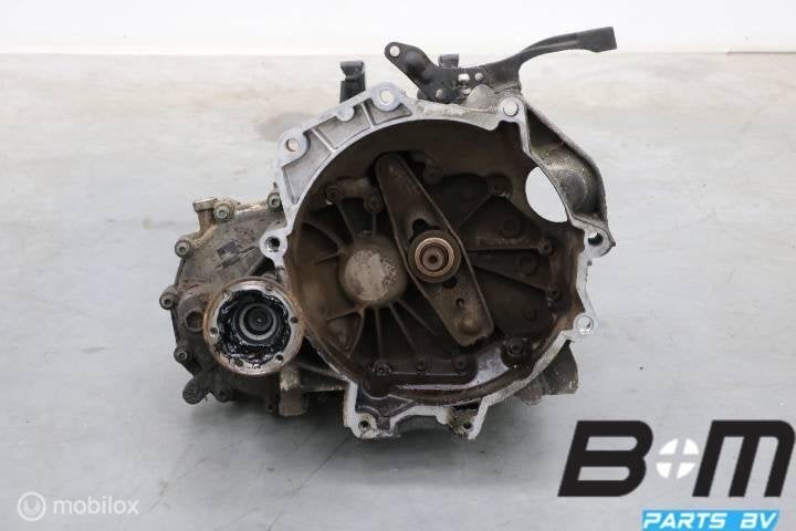 Handgeschakelde 5-bak GSH VW Polo 9N 02T300054L, Utilisé