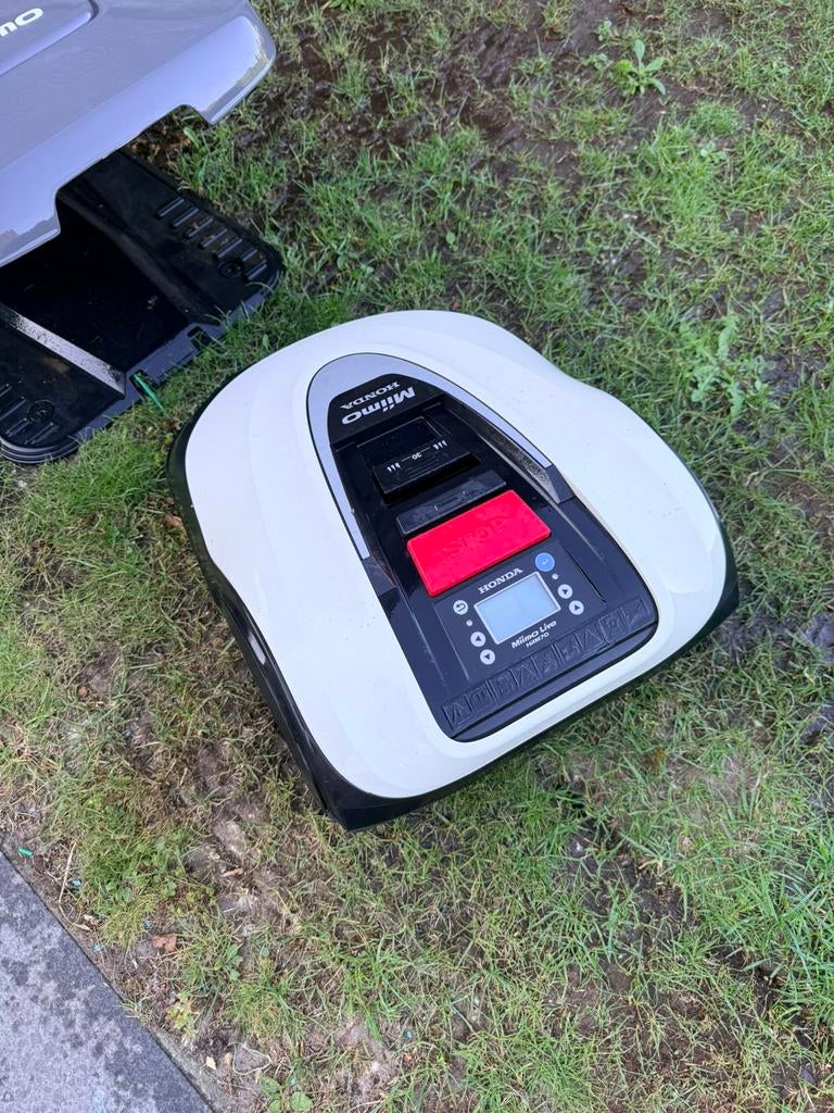 Honda Miimo hrm70 robotmaaier inclusief alle toebehoren, Tuin en Terras, Robotmaaiers, Ophalen, Zo goed als nieuw