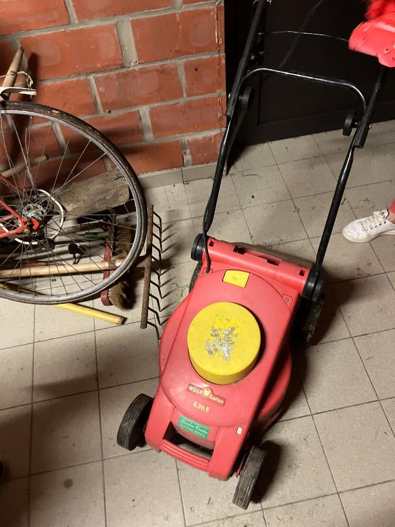 Grasmaaier grasmachine Wolf‑Garten 6.36 E, Tuin en Terras, Grasmaaiers, Ophalen, Gebruikt