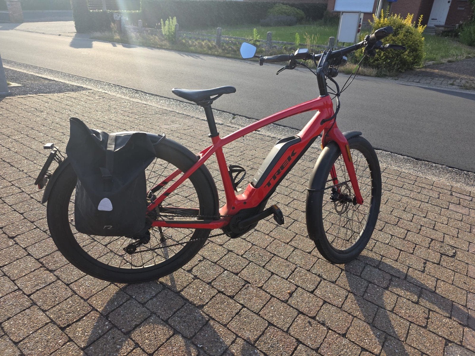 Trek Super Commuter+ 8S Speedpedelec - 50 cm – Slechts 3.800, Fietsen en Brommers, Ophalen