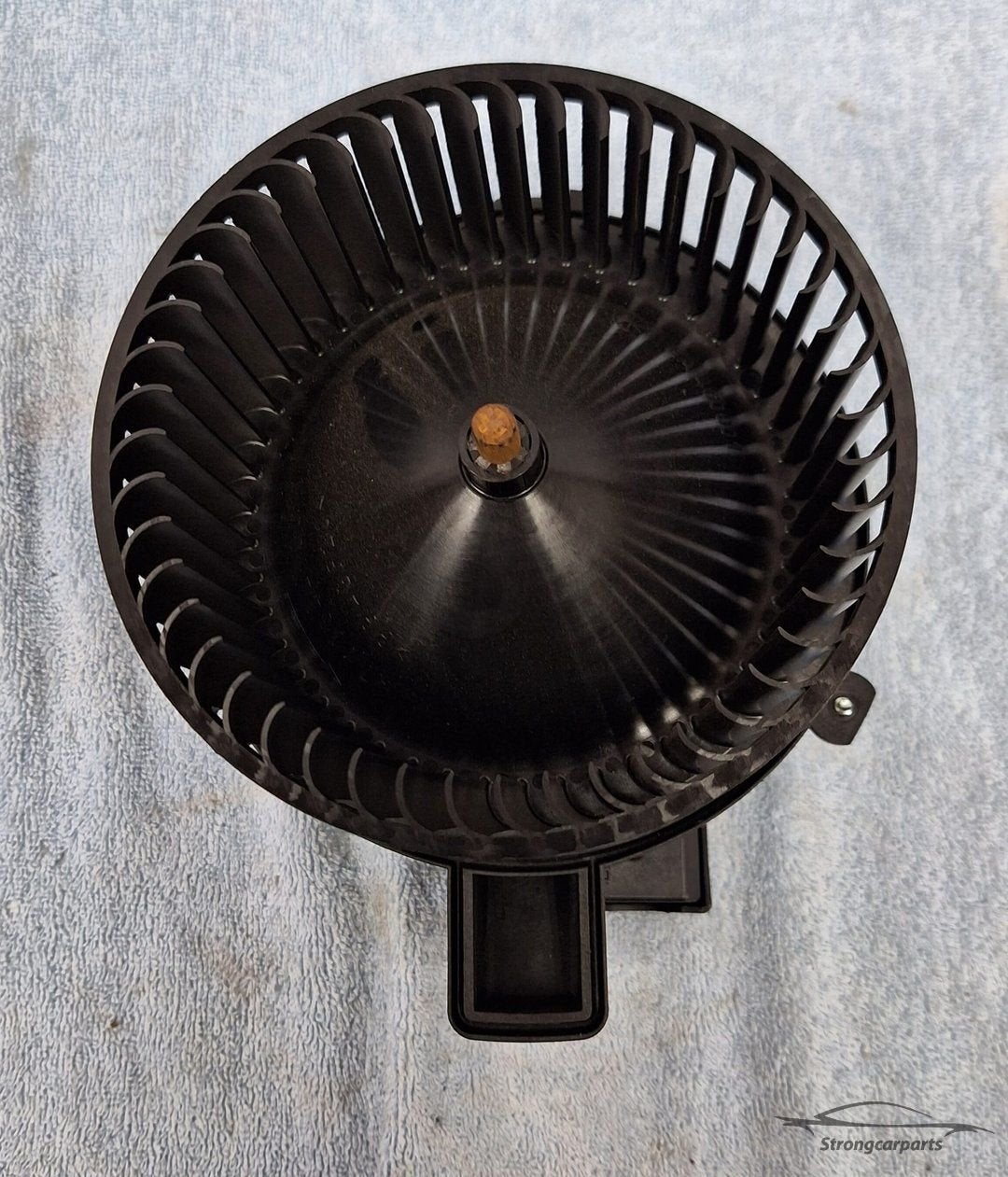 4M1820021B Audi A5 F5 A4 B9 Aanjager kachel ventilator., Gebruikt, -, -, -