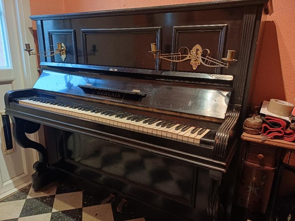 A donner - Piano droit ancien, Musique & Instruments, Pianos, Enlèvement, Noir, Piano