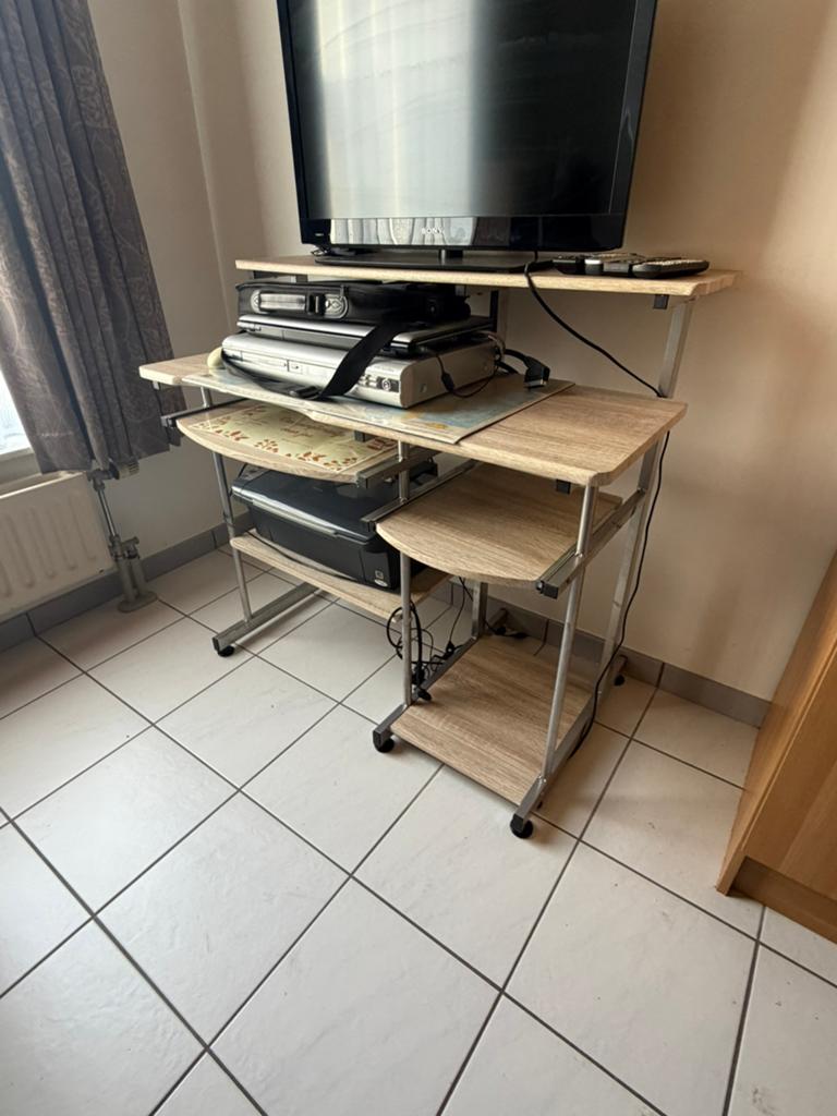 Computertafel, Huis en Inrichting, Kasten | Computermeubels, Ophalen, Zo goed als nieuw