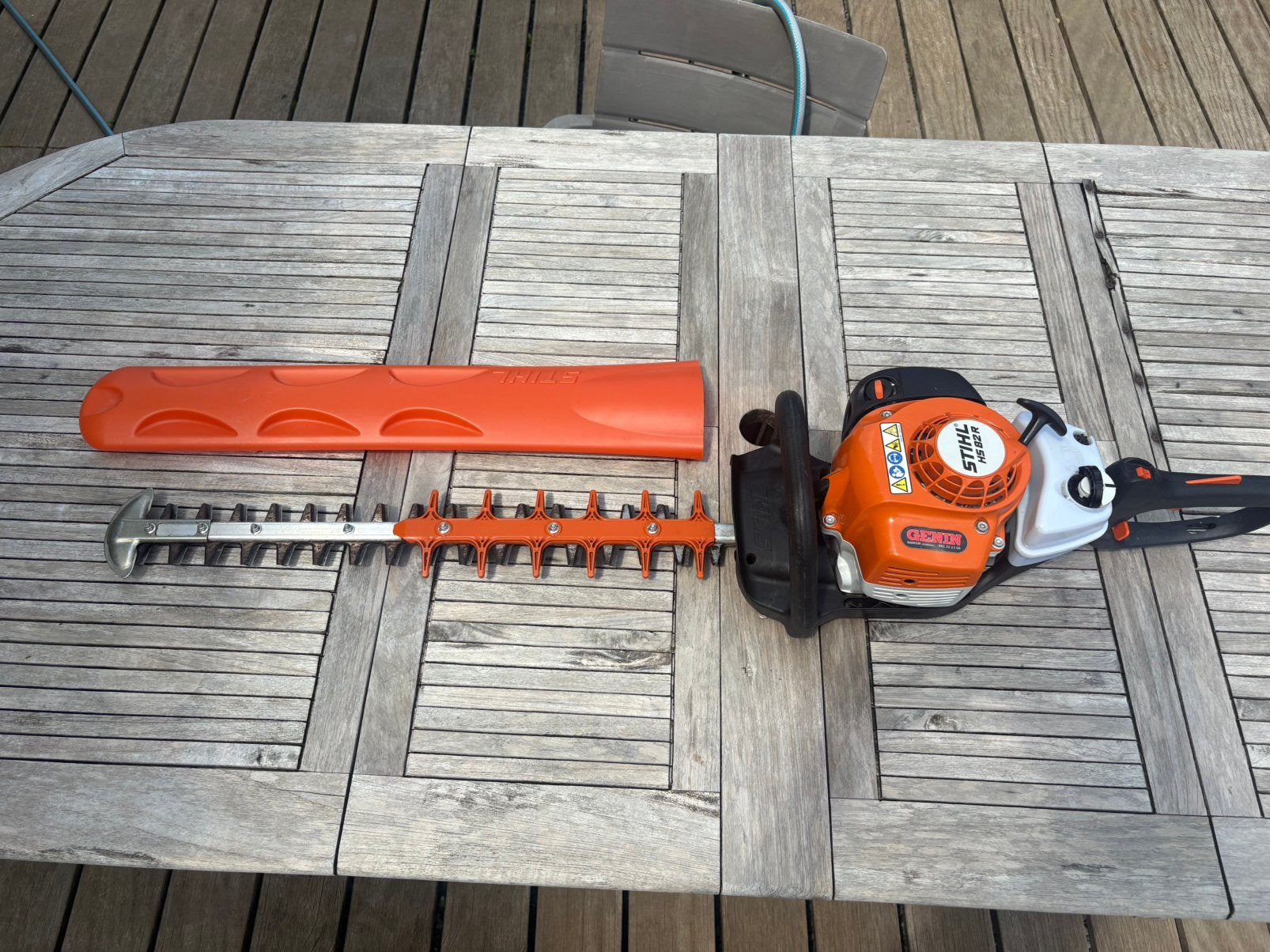 Taille-haie STIHL: HS82R, Ophalen, Zo goed als nieuw