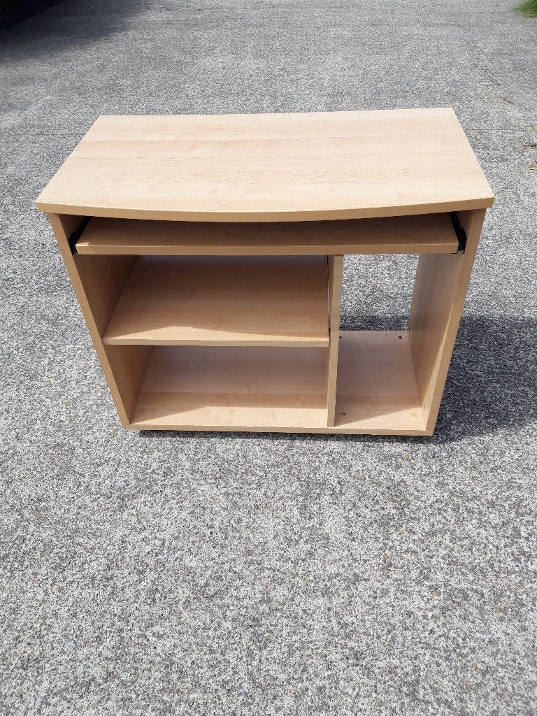 Te koop bureau/computertafel, Huis en Inrichting, Bureaus, Ophalen, Gebruikt, Computerbureau, Klassiek