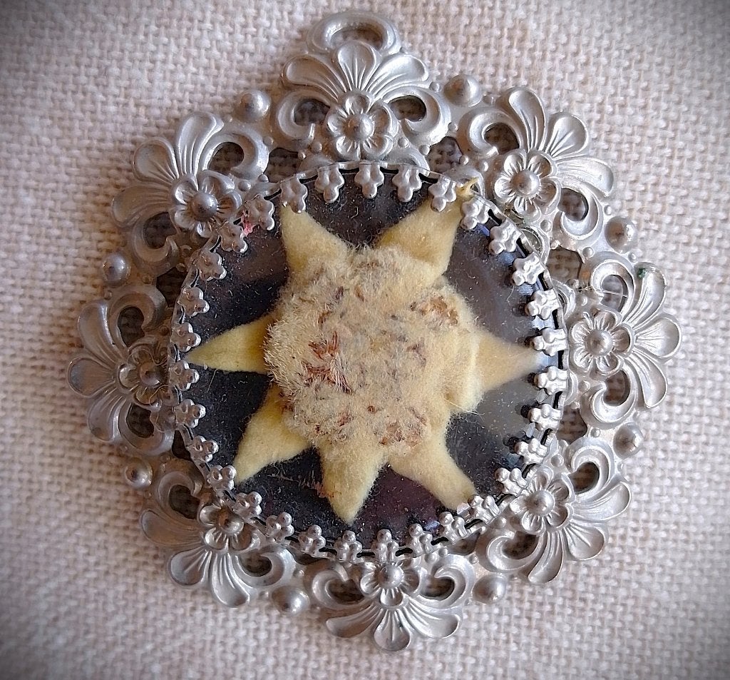 Edelweiss medaillon, Ophalen of Verzenden