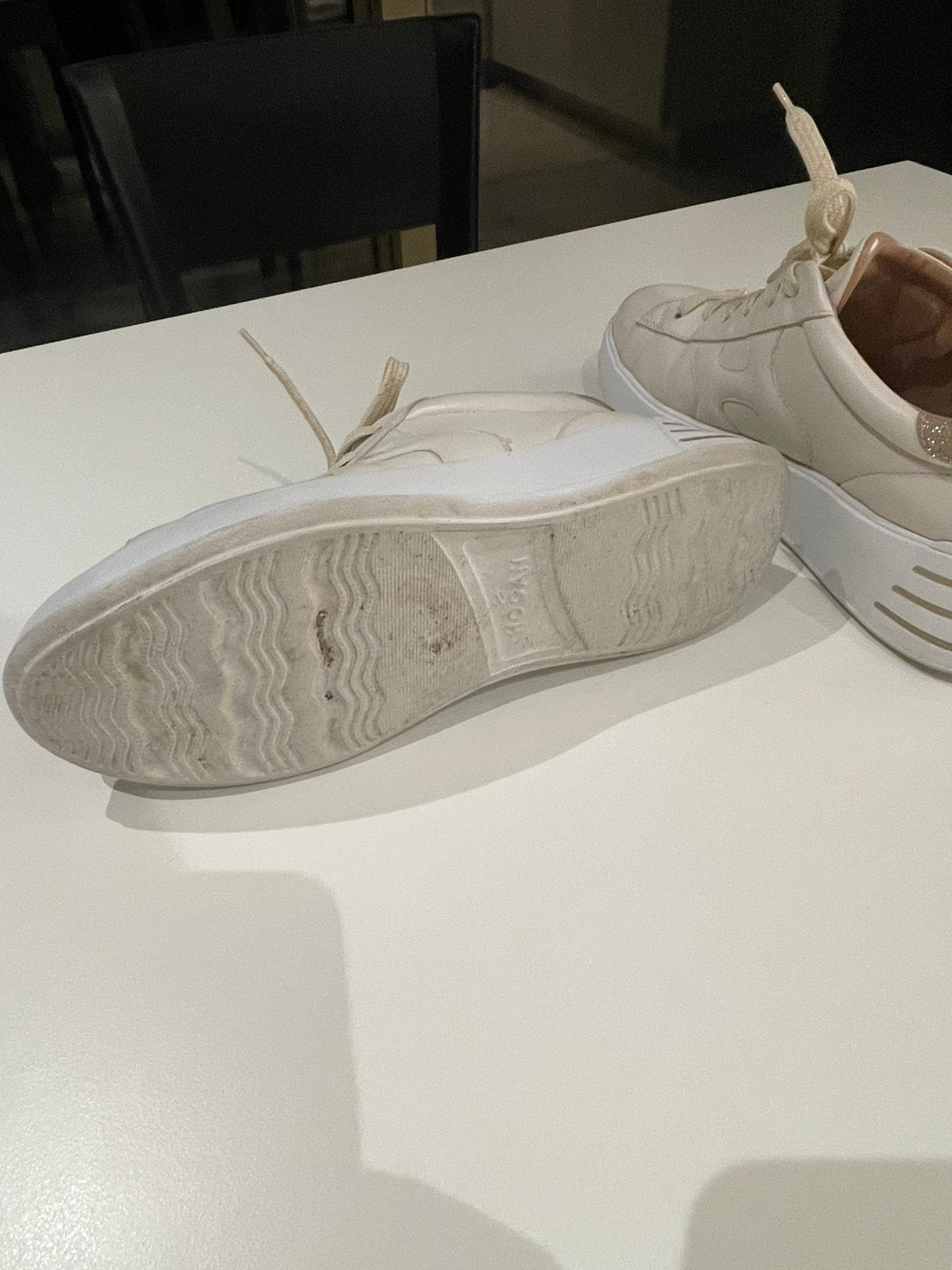 Sneaker hogan, Kleding | Dames, Beige, Ophalen of Verzenden, Zo goed als nieuw, Sneakers