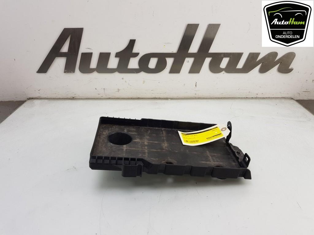 ACCUBAK Volvo V40 (MV) (01-2012/08-2019) (|31301934|), Gebruikt, Volvo