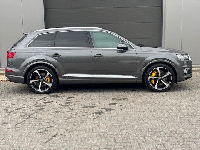 Audi Q7 E-tron pano dak matrix, Autos, Cuir, https://public.car-pass.be/vhr/2672dd74-6f5b-460e-8934-99fee50b94c1, Achat, Euro 6