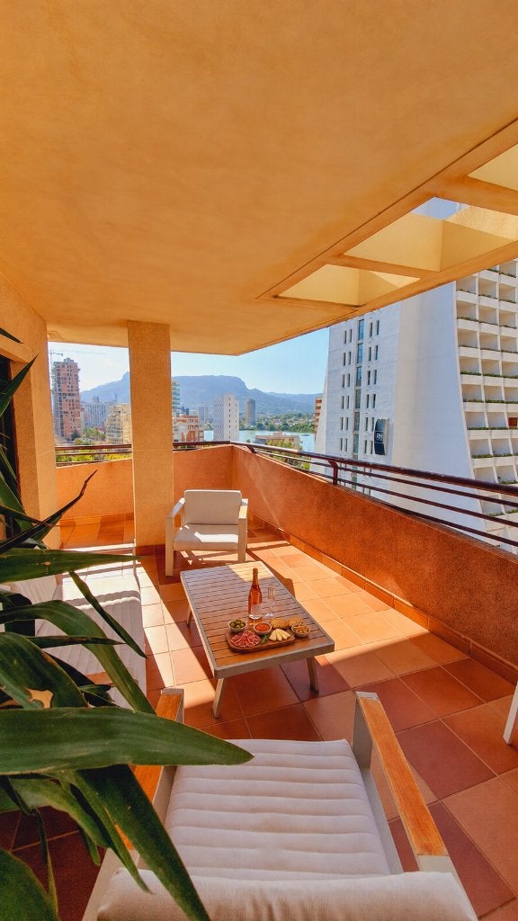 TE HUUR, Calpe, ruim app., 2-4 pers., 1 slpk., groot terras, Afwasmachine, Aan zee, Costa Blanca, Appartement