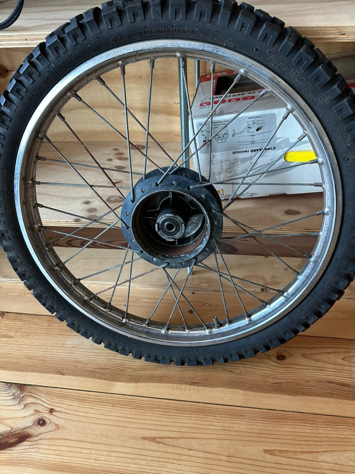 Honda mt 5 / 8 voorwiel, Ophalen, Zo goed als nieuw