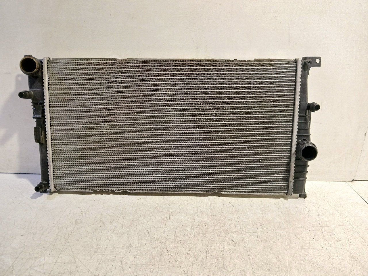 Radiateur BMW 4 serie, Onderdelen@venauto.nl, Van der Ven Autorecycling B.V., Ettenseweg 76, 4706 PB Roosendaal, The Netherlands