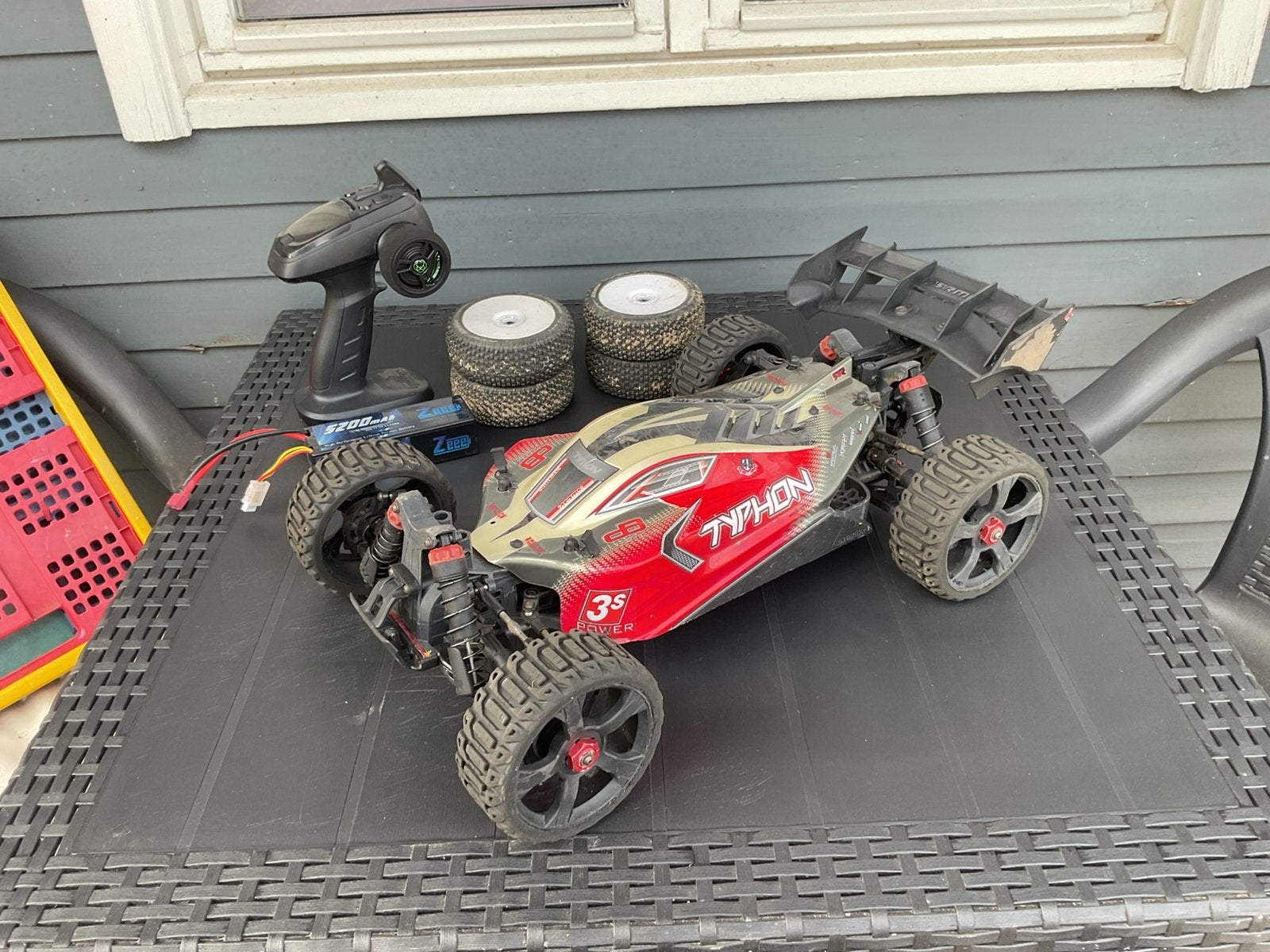 Arrma typhon 4x4 3s, Hobby & Loisirs créatifs, Modélisme | Radiocommandé & Téléguidé | Voitures, Enlèvement ou Envoi, Échelle 1:8