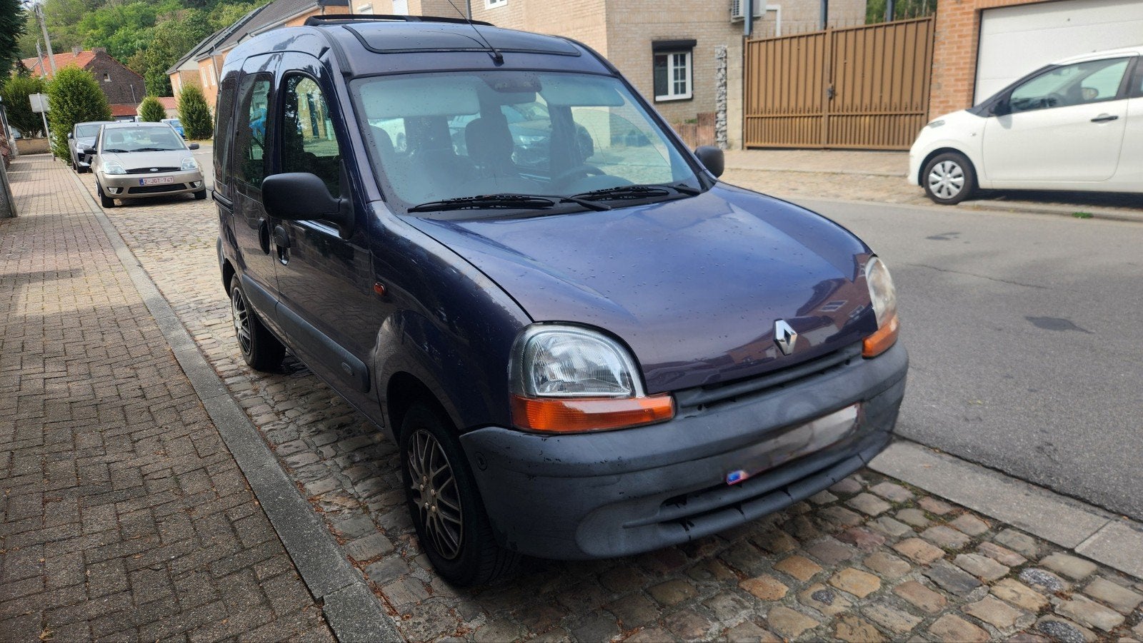 Renault kangoo 12i euro 4 Zone lez ok

Zone  lez  ok 

1200, Auto's, Particulier, Euro 4, Te koop, Benzine